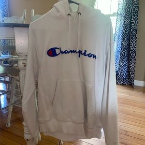 Vintage Champion Hoodie!! Hardly worn. Good condition 60$ obo!